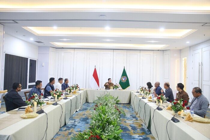 Ketua Umum PSSI Erick Thohir memimpin rapat strategis bersama jajaran Exco PSSI untuk membahas persiapan Kongres 4 Juni dan roadmap Timnas Indonesia.