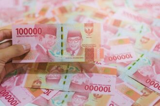 Pemerintah Indonesia siap salurkan stimulus ekonomi mulai 5 Juni 2025, hadirkan bantuan tunai, diskon listrik, hingga potongan tarif transportasi untuk puluhan juta masyarakat.