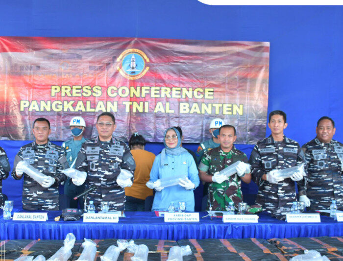 Benur lobster senilai Rp29 miliar yang digagalkan TNI AL di Pelabuhan Merak, Cilegon, disiapkan untuk dilepasliarkan kembali ke laut.