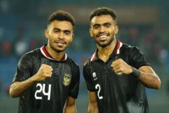Pelatih Timnas Indonesia Patrick Kluivert resmi menggantikan Eliano dan Sandy dengan Yakob dan Yance Sayuri menjelang duel kontra China dan Jepang.