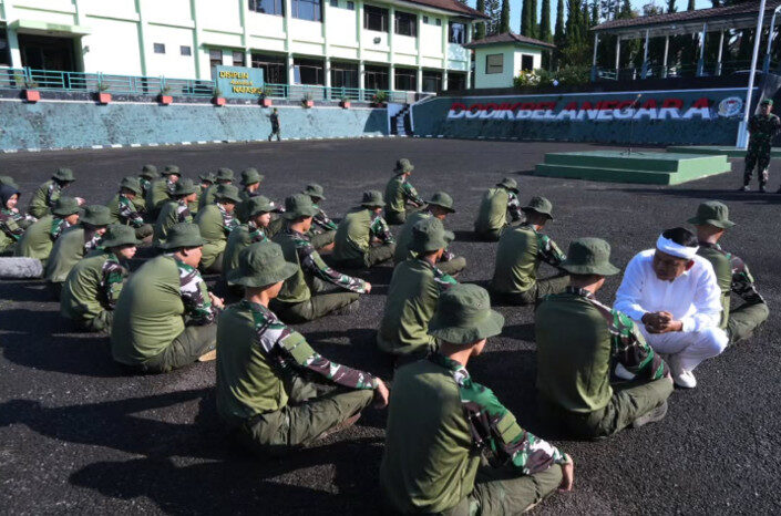 Selamatkan Generasi Muda Jabar dari Miras, Dedi Mulyadi Minta Satpol PP Bertindak Tegas.