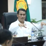 Empat bulan ke depan jadi kunci sukses swasembada: Mentan siapkan pompa dan perbaikan irigasi hadapi kemarau panjang.