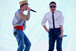 G-Dragon menambah jadwal konser di Jakarta karena lonjakan permintaan tiket, dengan sistem ketat untuk penukaran e-tiket dan akses eksklusif bagi pemegang VVIP & VIP.