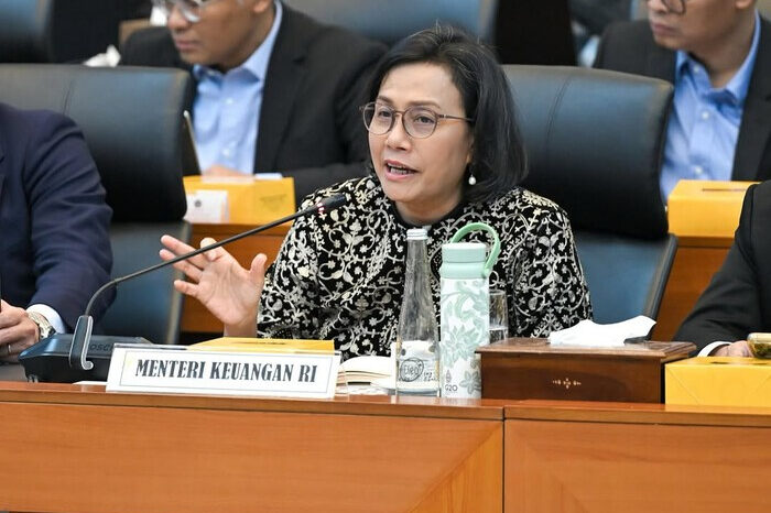 Menteri Keuangan Sri Mulyani memastikan penyaluran bansos sembako hampir mencapai target nasional, dengan cakupan lebih dari 18 juta penerima manfaat.