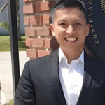 Diplomat muda Arya Daru Pangayunan ditemukan tewas tragis di kamar indekos kawasan Menteng, Jakarta Pusat, hanya beberapa minggu sebelum bertugas ke Finlandia.