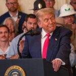 Presiden AS Donald Trump memicu kegelisahan dagang global dengan ancaman tarif tambahan, mempersulit negosiasi yang sudah berlangsung alot.