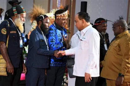 Papua Tengah menjadi provinsi pertama di Papua yang berhasil membentuk 100 persen Koperasi Desa Merah Putih di seluruh desa dan kelurahan.