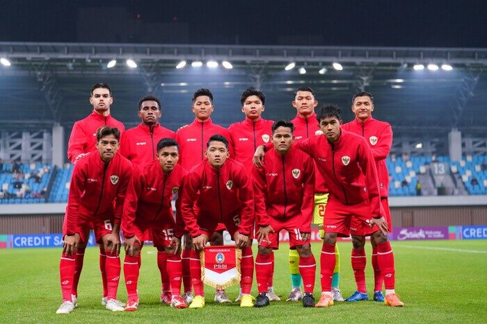 Ketua Umum PSSI, Erick Thohir, menegaskan dukungan penuh federasi terhadap kebijakan pemerintah terkait perlindungan hak cipta lagu timnas. Erick bahkan berencana menemui keluarga Ibu Sud sebagai bentuk penghormatan atas karya abadi Tanah Airku.