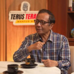 Mahfud MD menegaskan Polri sukses menjaga keamanan hingga pelosok negeri, namun tetap perlu meningkatkan kepercayaan publik.